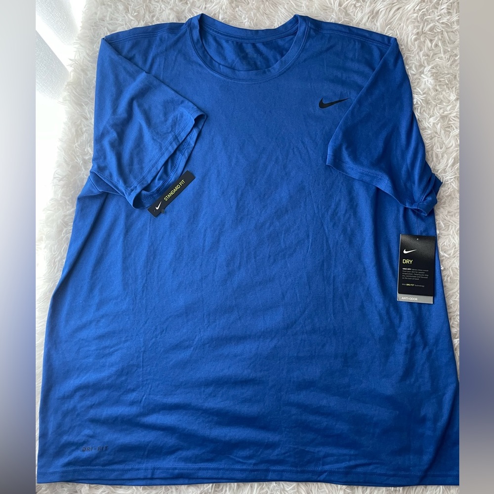 XXL NWT The Nike Tee Royal Blue Standard Fit Training Shirt